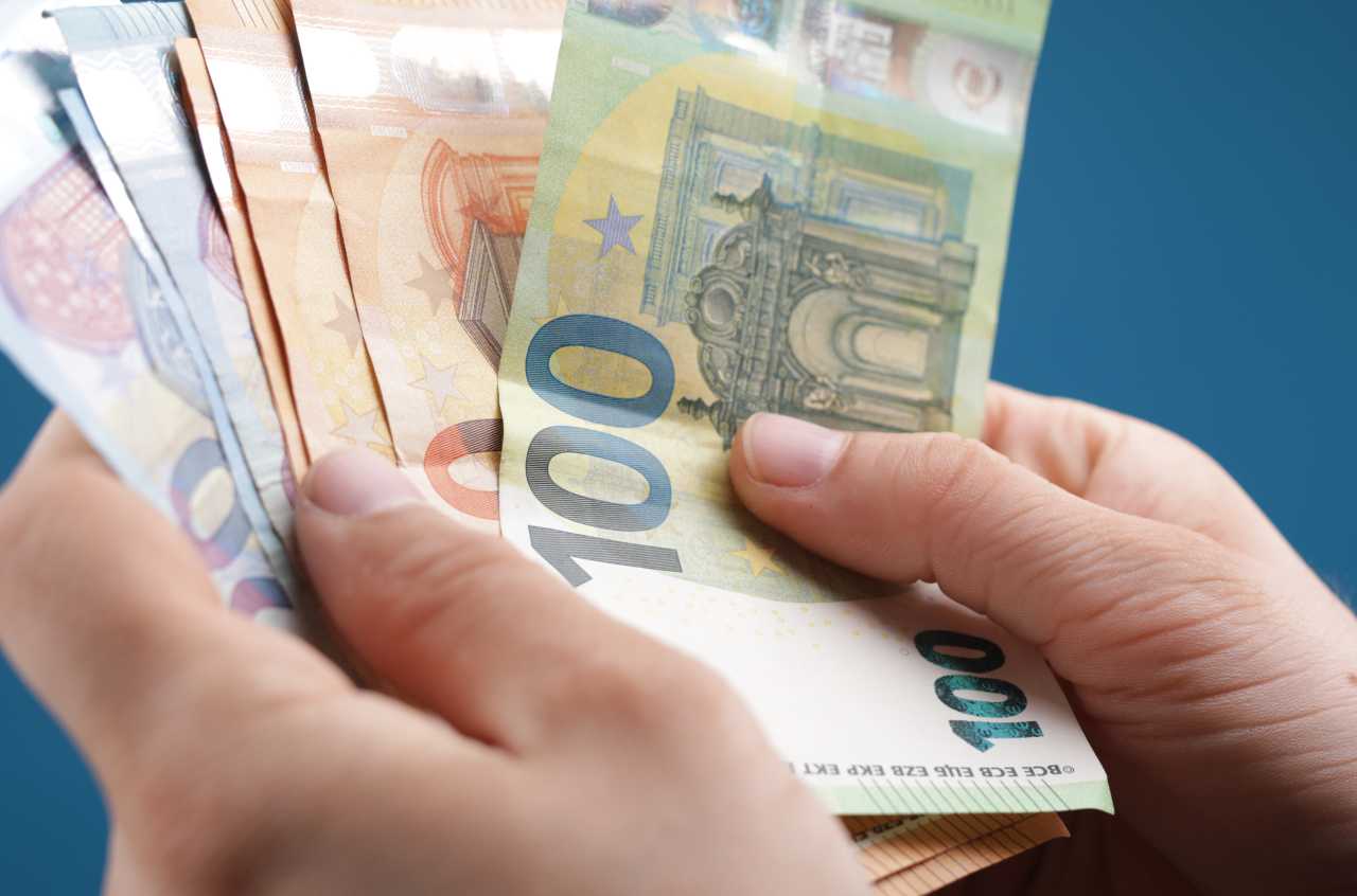 Suddivisione Stipendio 1500 Euro: Come Gestire il Budget nel 2026